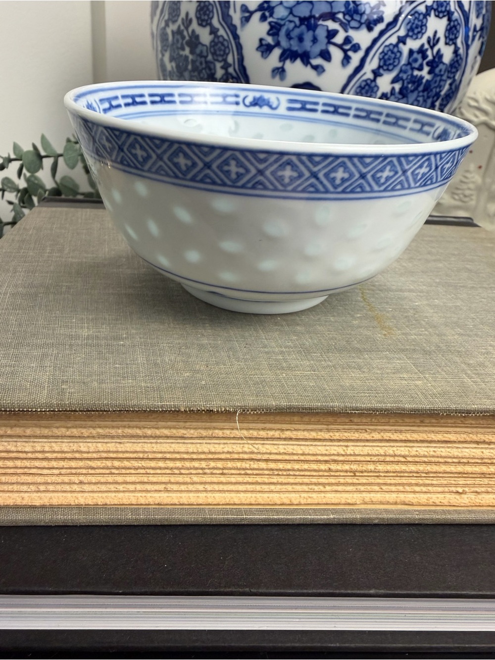 Chinese Blue & White Rice Grain Porcelain Dragon Bowl 5โ